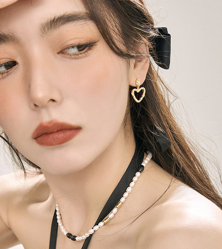 EVESENSE retro texture love earrings pre-loved high-end gold niche design ins heart-shaped earrings for women