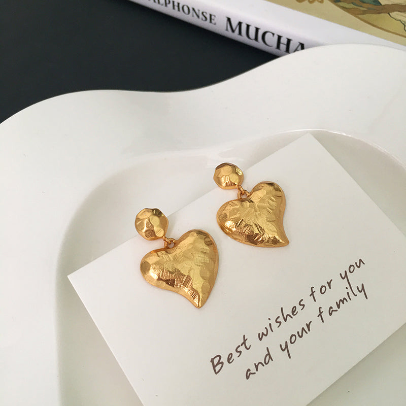 PANDANA retro European and American bloggers fashionable irregular matte texture heart-shaped matte double love earrings